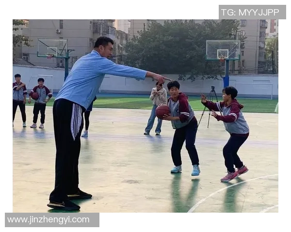 刘铮的成长之路：从篮球少年到职业球员的奋斗与坚持